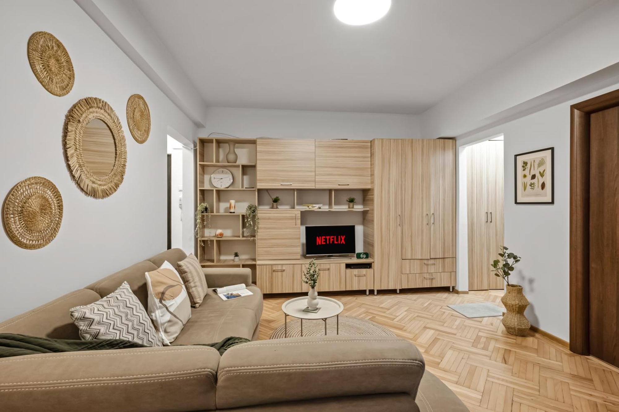 Earthy Escape - Central Apt With Balcony Букурещ Екстериор снимка